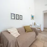 Minioti A Villa *
